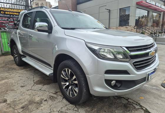 CHEVROLET S10 2.5 LTZ 4X2 CD 16V FLEX 4P MANUAL CHEVROLET S10 2.5 LTZ 4X2 CD 16V FLEX 4P MANUAL